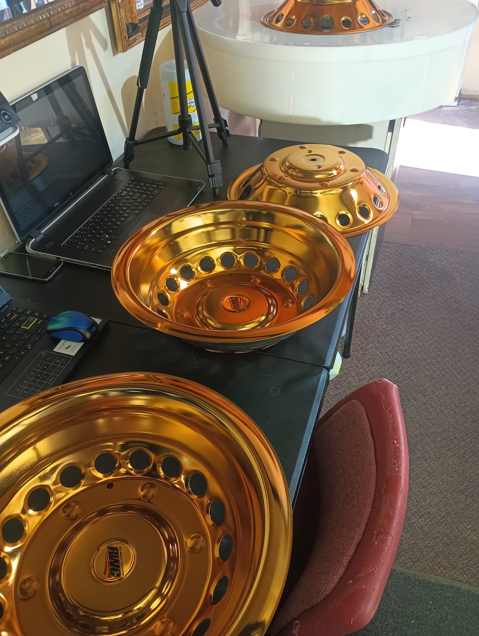 ChromeKarats gold plating work — Gold Wheel Set Display